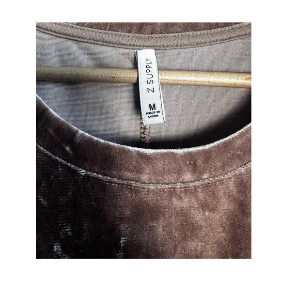 Z Supply Medium Crushed Velvet Top with Ruffle Sleeves - Picture 3 of 4